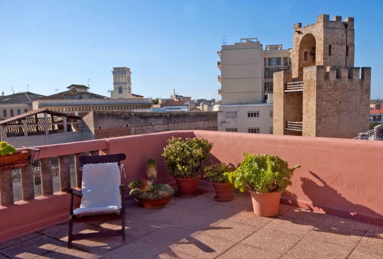 Attico In Centro Con Vista Della Torre - Cozy Penthouse Facing To The Tower Apartman Oristano Kültér fotó